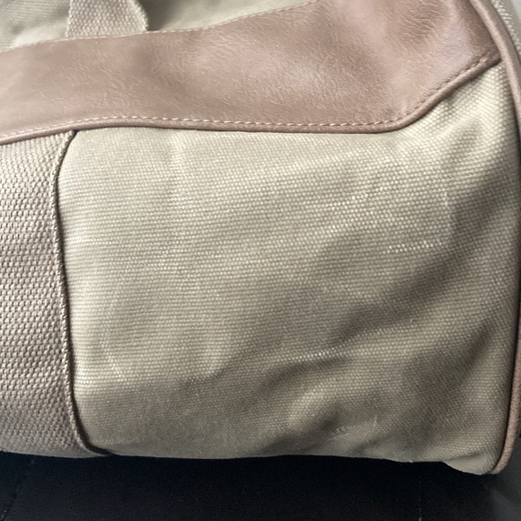 HEARTH & HAND Magnolia Canvas Travel Duffel Bag Khaki - Picture 12 of 14